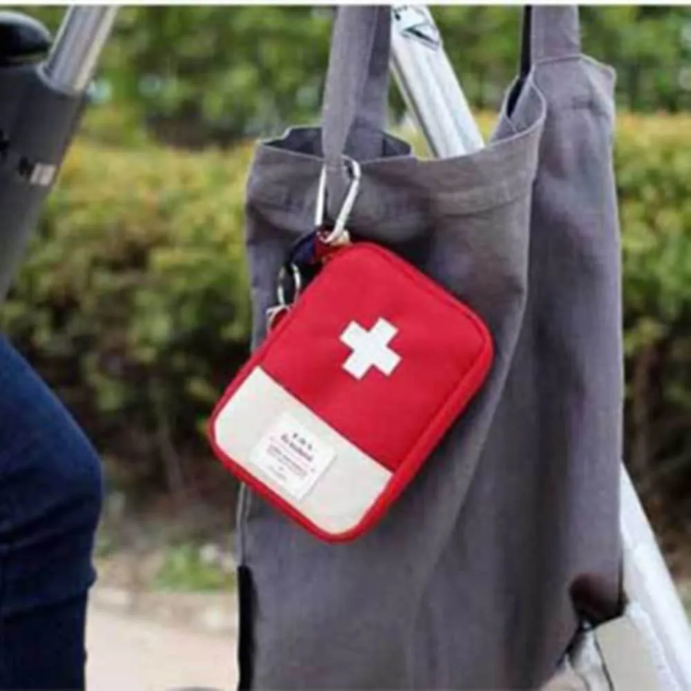 2 Packs Mini First Aid Kit, Empty First Aid Bag Mini Portable Medical Bag First Aid Pouch for Car Cycling Marathon Running Outdoor Camping Hiking Travel Emergency