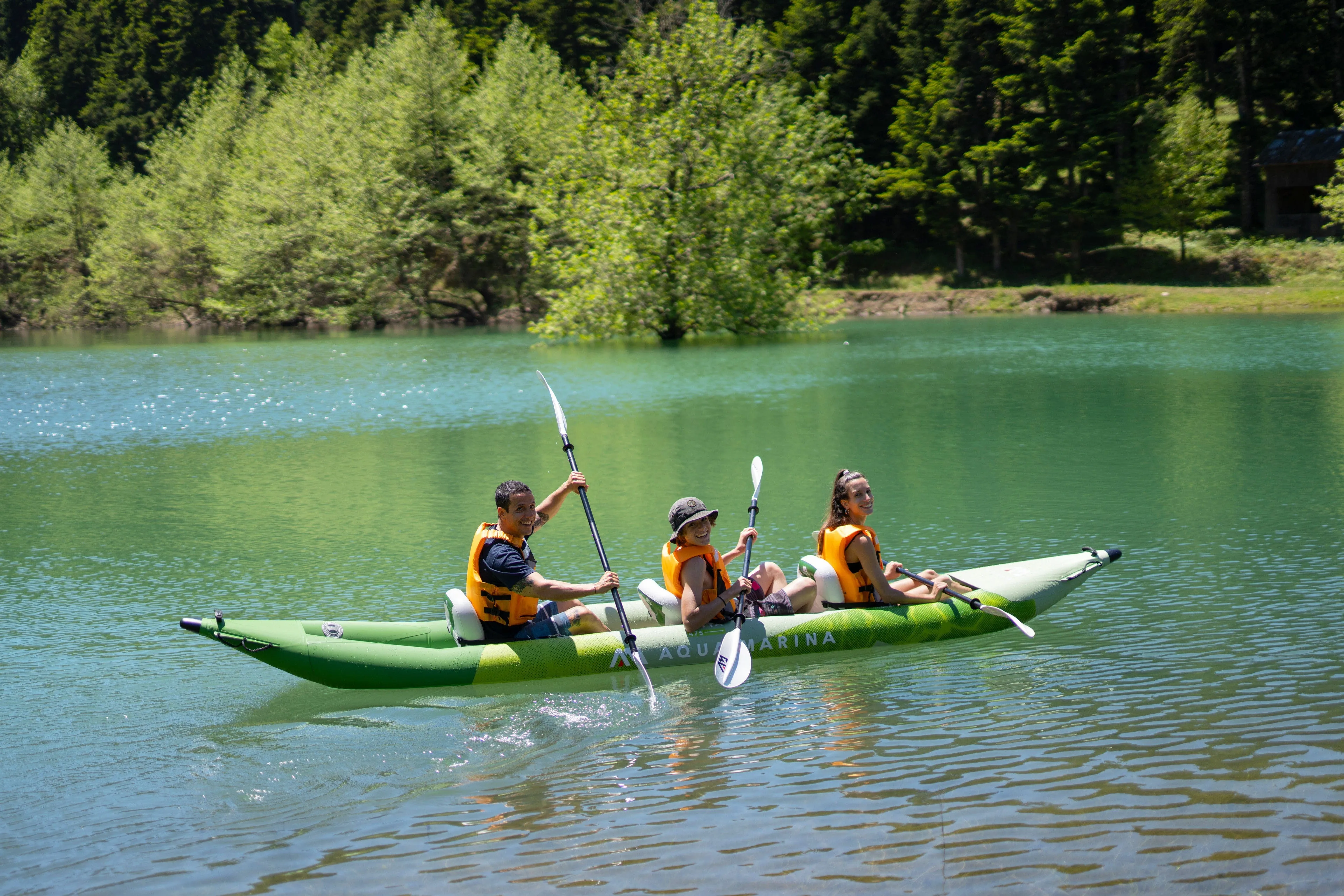 Aqua Marina 15’7″ BETTA-475 2022 3-Person Recreational Inflatable Kayak