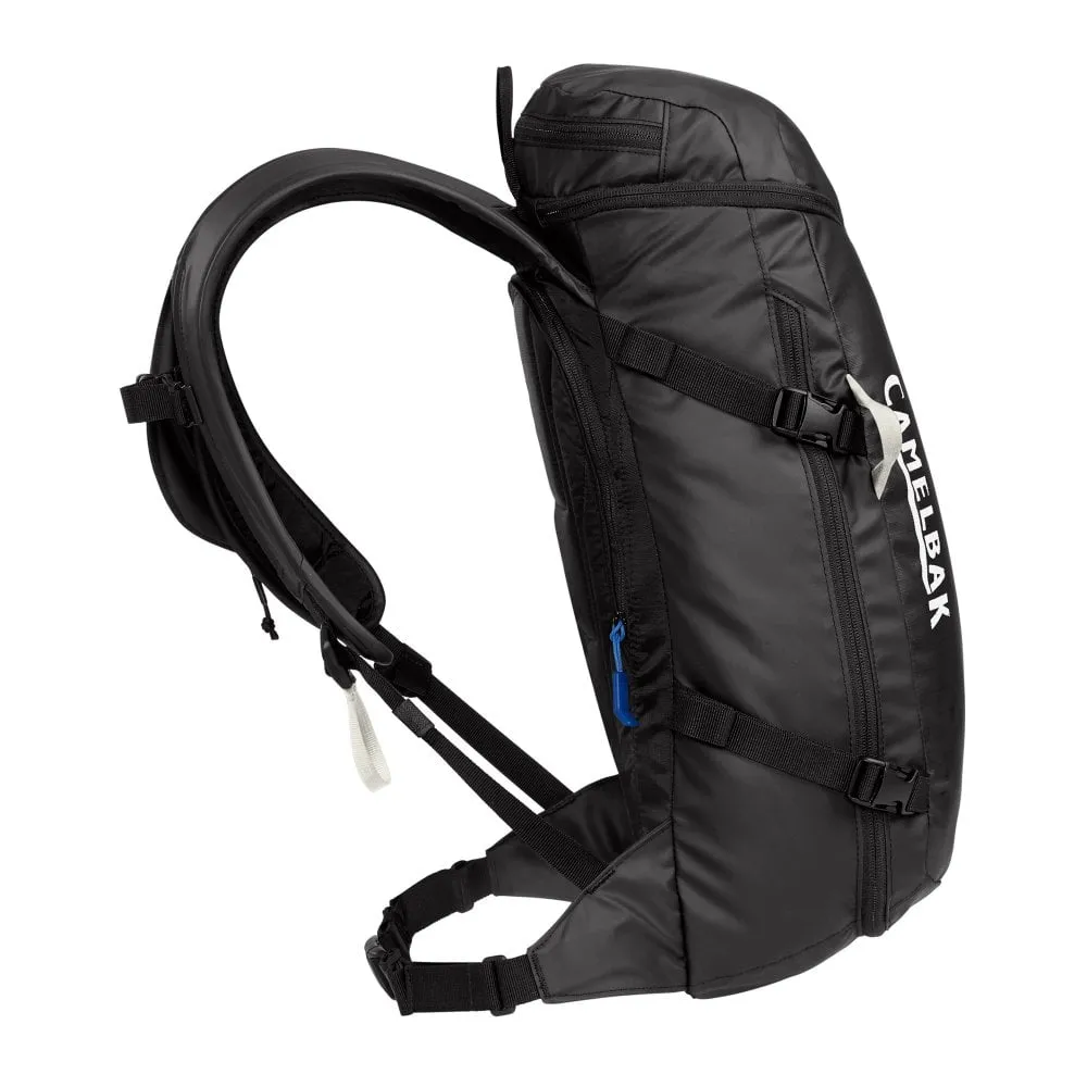 Camelbak SnoBlast 23L with 2L Resevoir Hydration Pack