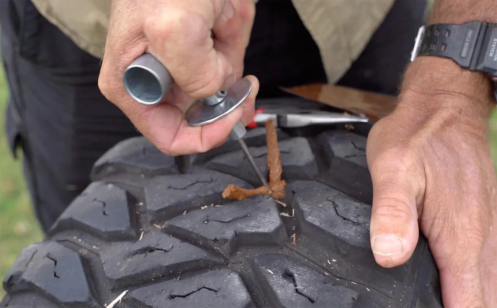 CAMPBOSS - Tyre Repair Kit