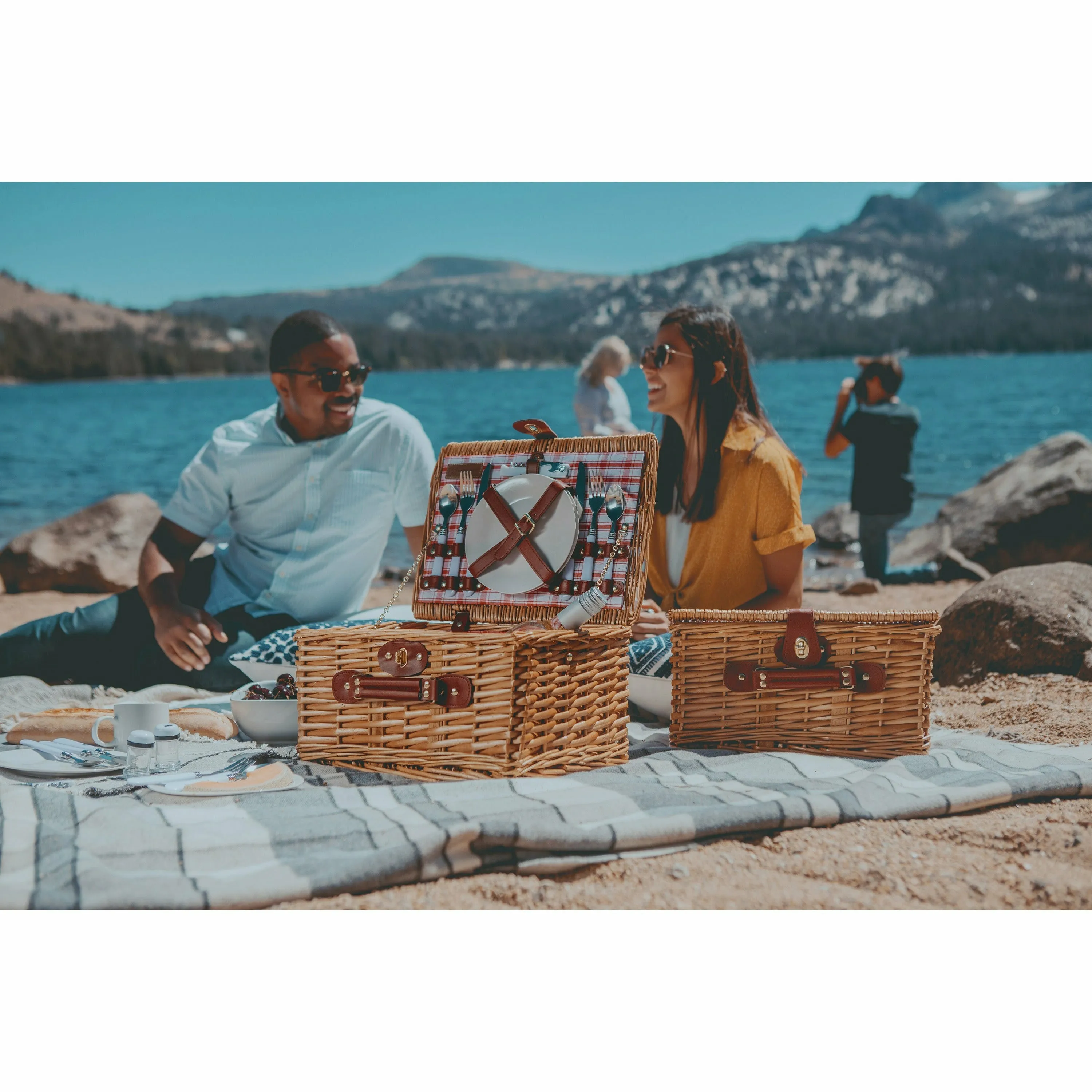 Catalina Picnic Basket