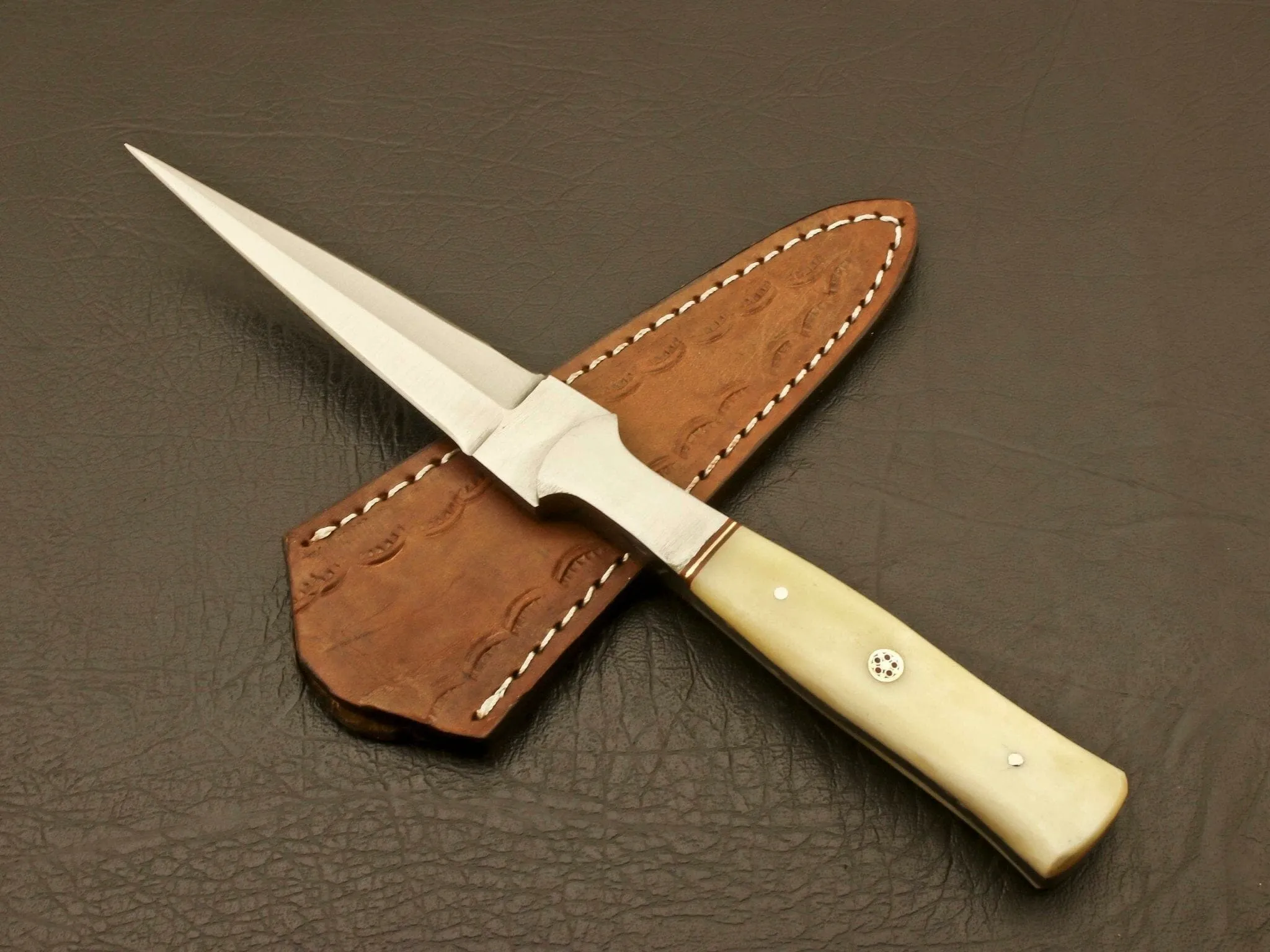 Custom Handmade Hand Forged D2 Stainless steel Hunting Double Edge Boot knife ,skinning knife with leather sheath