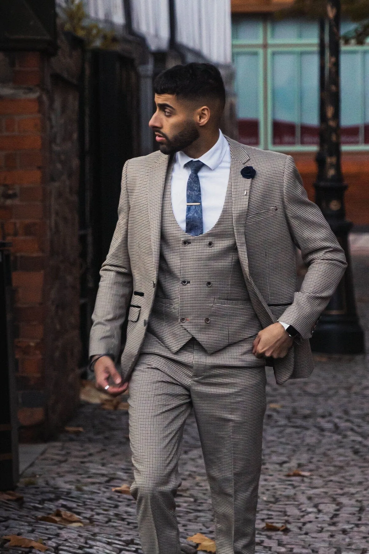 Elwood Beige Houndstooth 3 Piece Suit