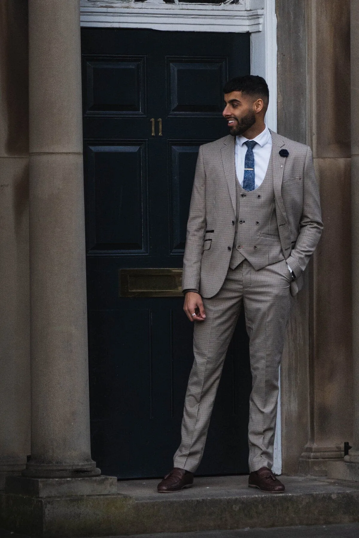 Elwood Beige Houndstooth 3 Piece Suit