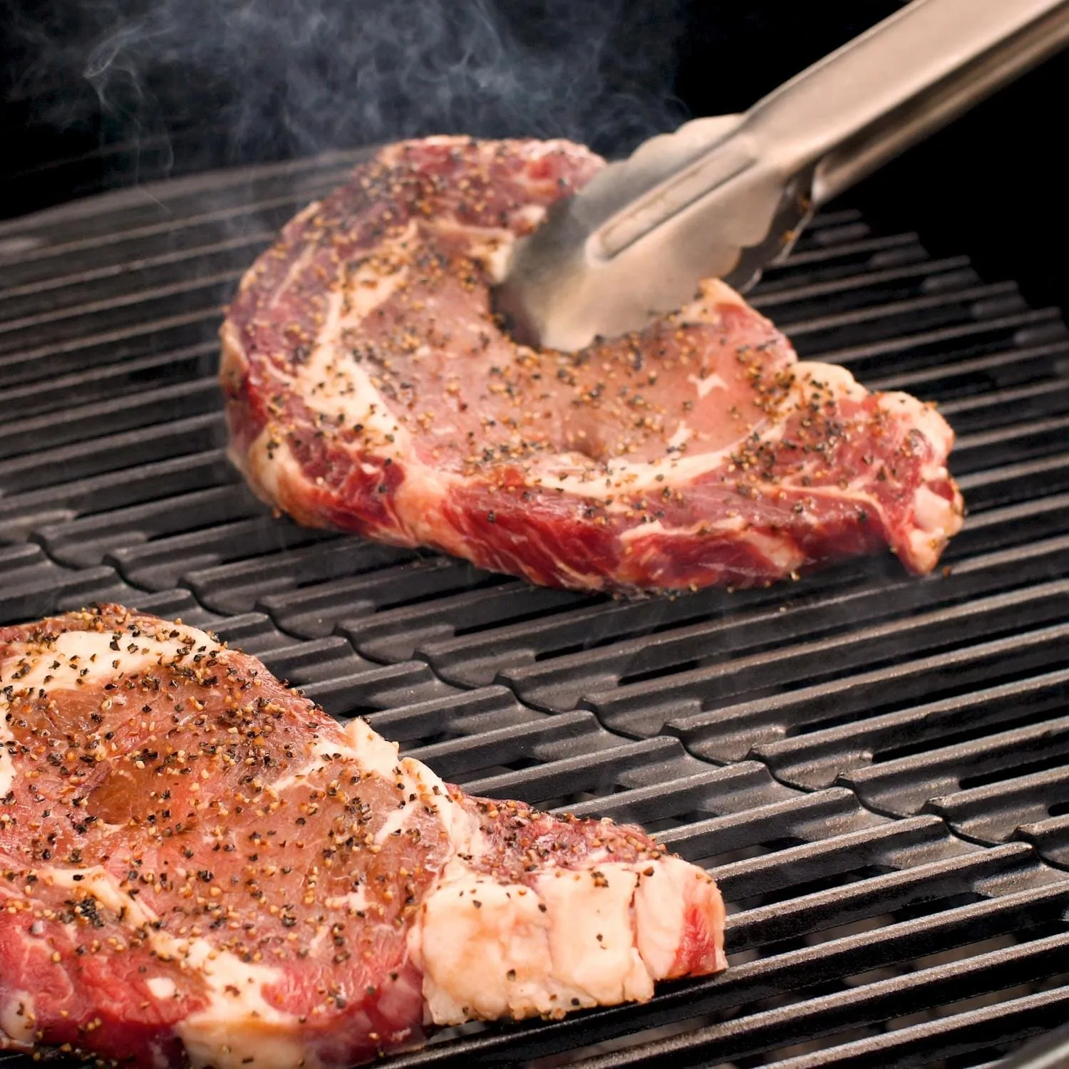 Everdure By Heston Blumenthal 4K 21-Inch Charcoal Grill & Smoker - HBCE4KGUS