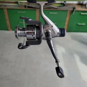 Jaxon Fishing Reel, 5 Bearing, Rear Drag, Extra Spool