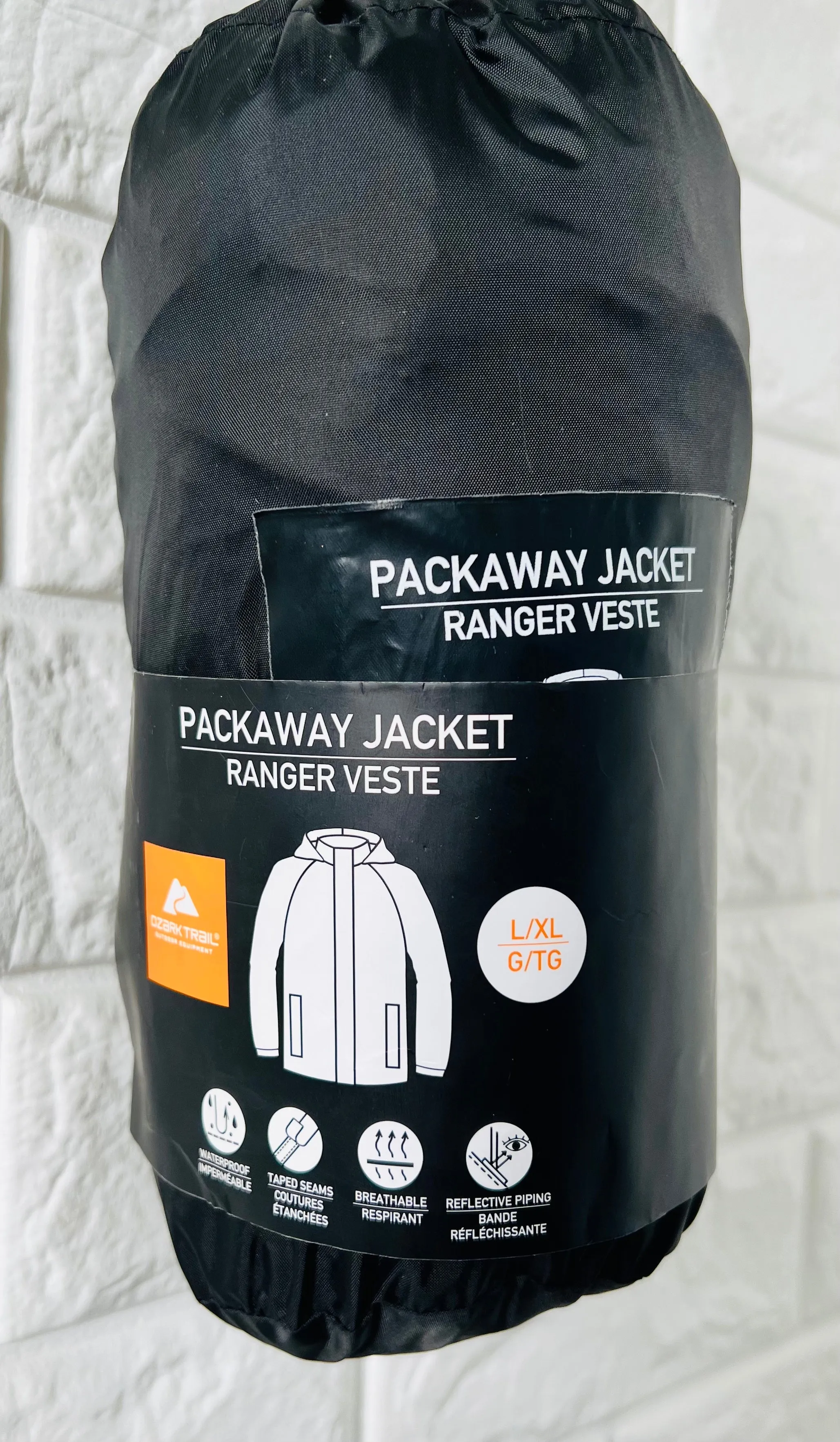 New Men's packaway jacket Ozark Trail, Black, Sz L/XL! Super lightweight, packable! Easy to take with you. on any adventure!