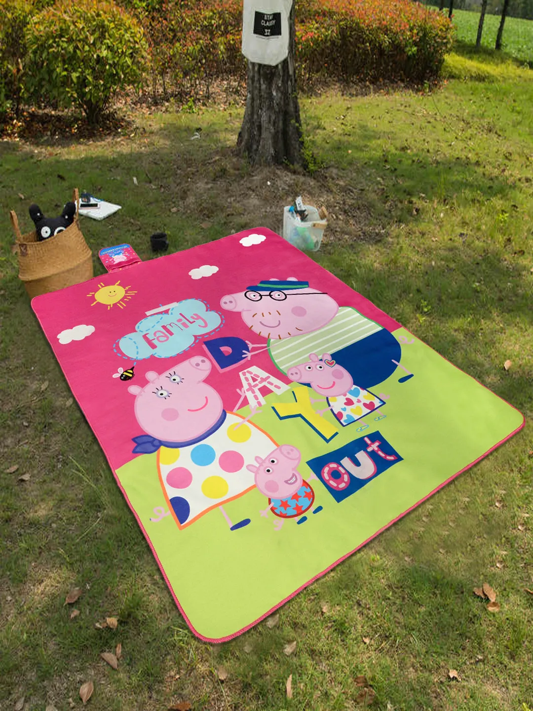 Peppa Picnic Mat 125x150cm ( 4x5 Ft) -Pink