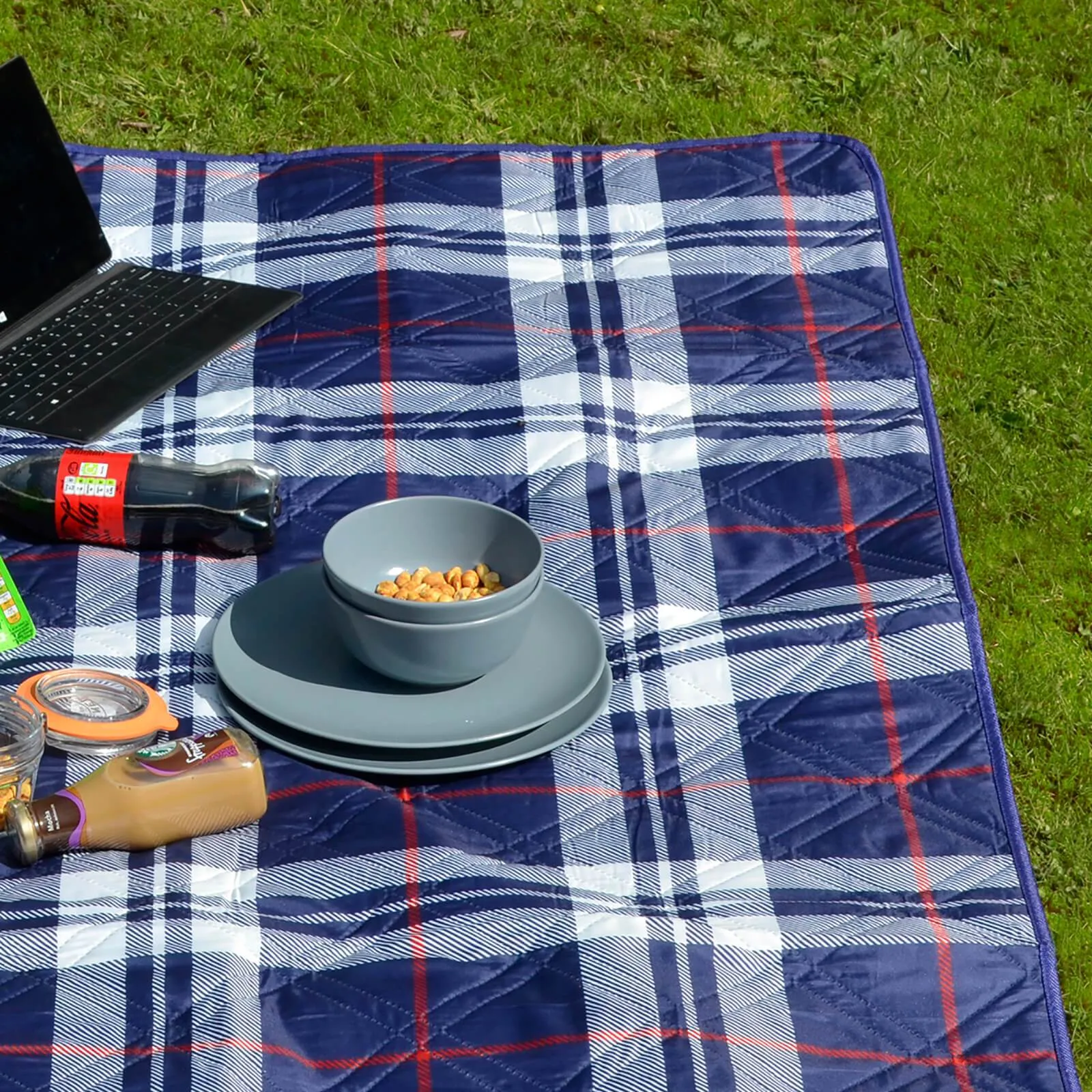 Picnic Blanket Rug Waterproof Backing Carry Handle 3 Sizes