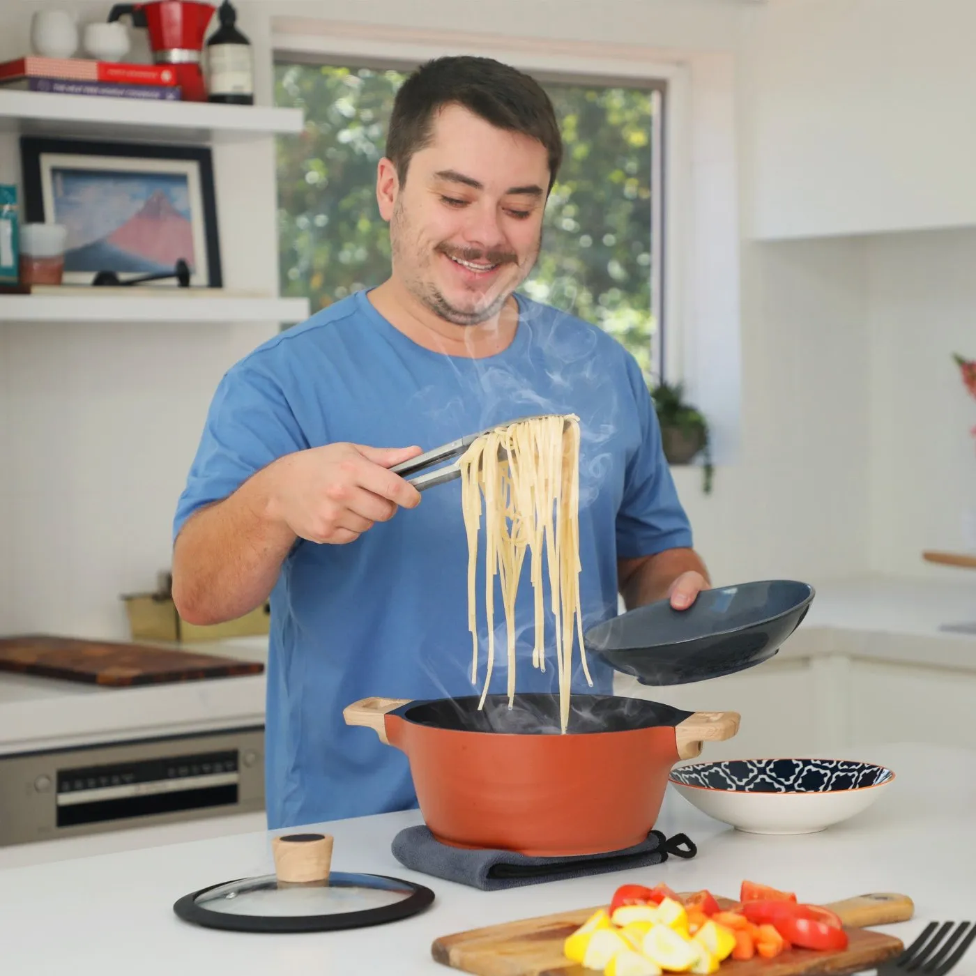 Red Earth™ Premium Cookware 7pc Set   FREE SECOND COOKWARE SET   2x FREE Mighty Mix™ Stick Blender   FREE E-BOOK