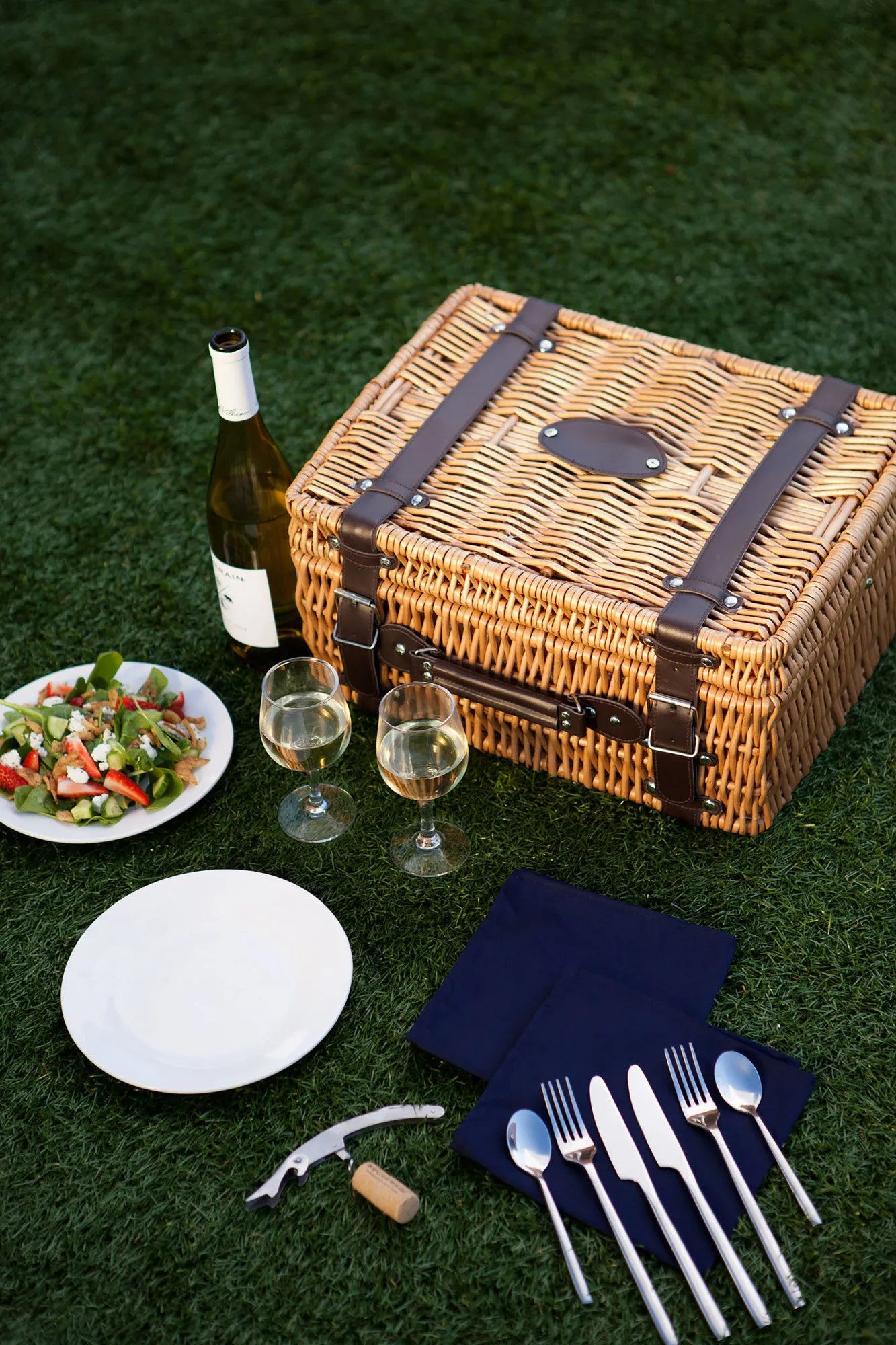 Texas Rangers - Champion Picnic Basket