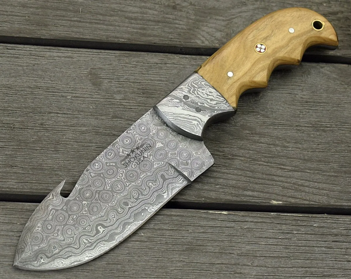 Tranquility Gut Hook Knife with Olive Wood Handle