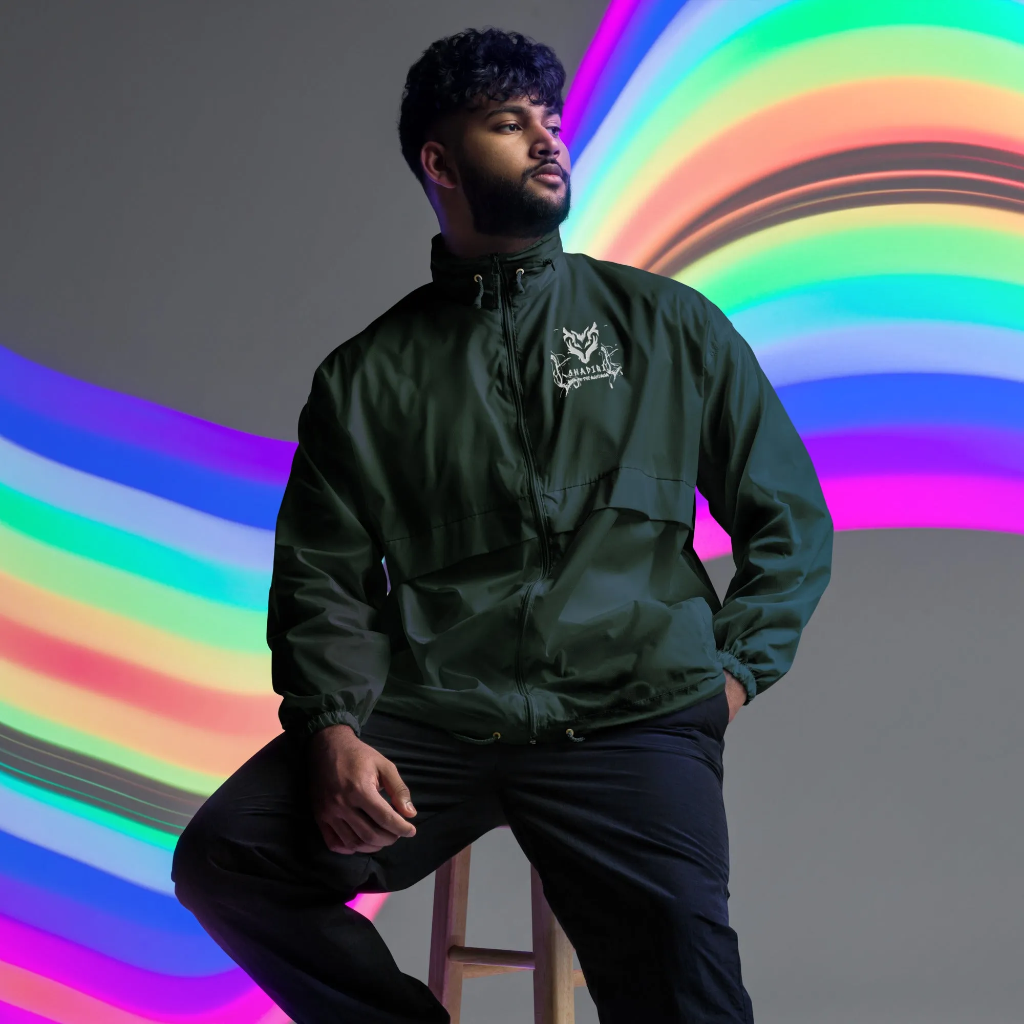 Unisex Windbreaker Lightweight and Waterproof: Ideal for Hiking and Outdoor Activities