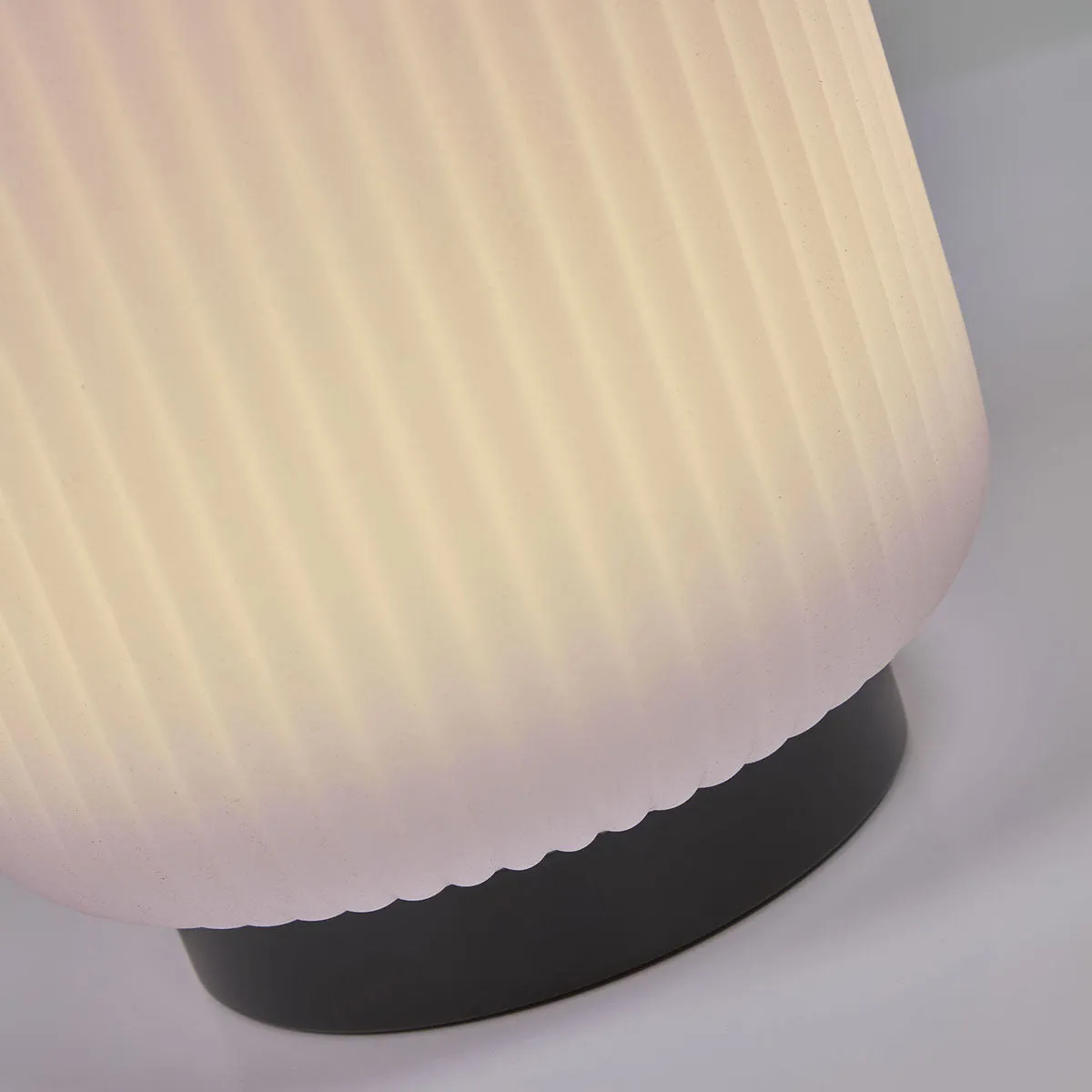 Verona Outdoor Table Lamp
